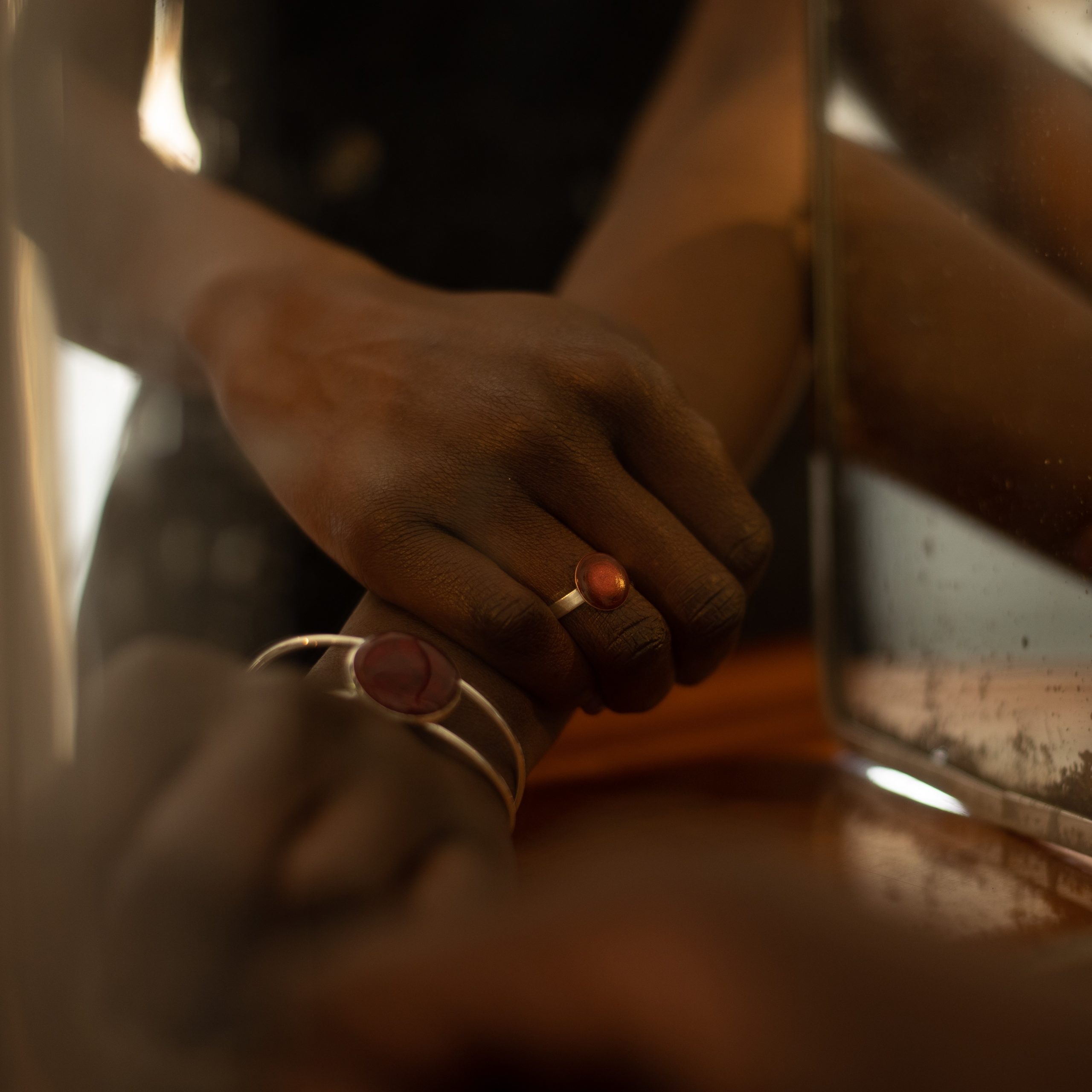 bijou artisan montpellier bague séléné brique mannequin 1