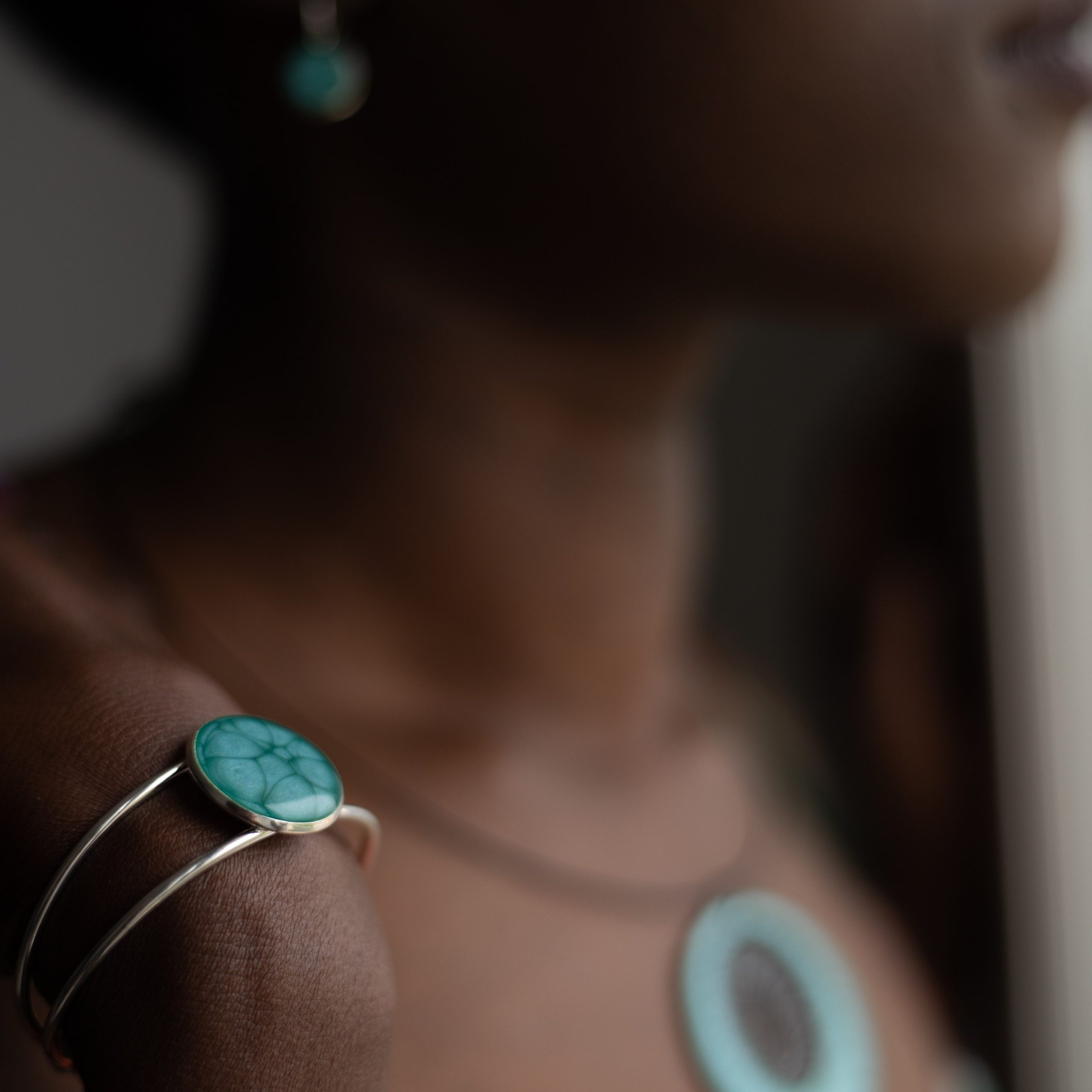 bijou artisan montpellier bracelet séléné turquoise mannequin2