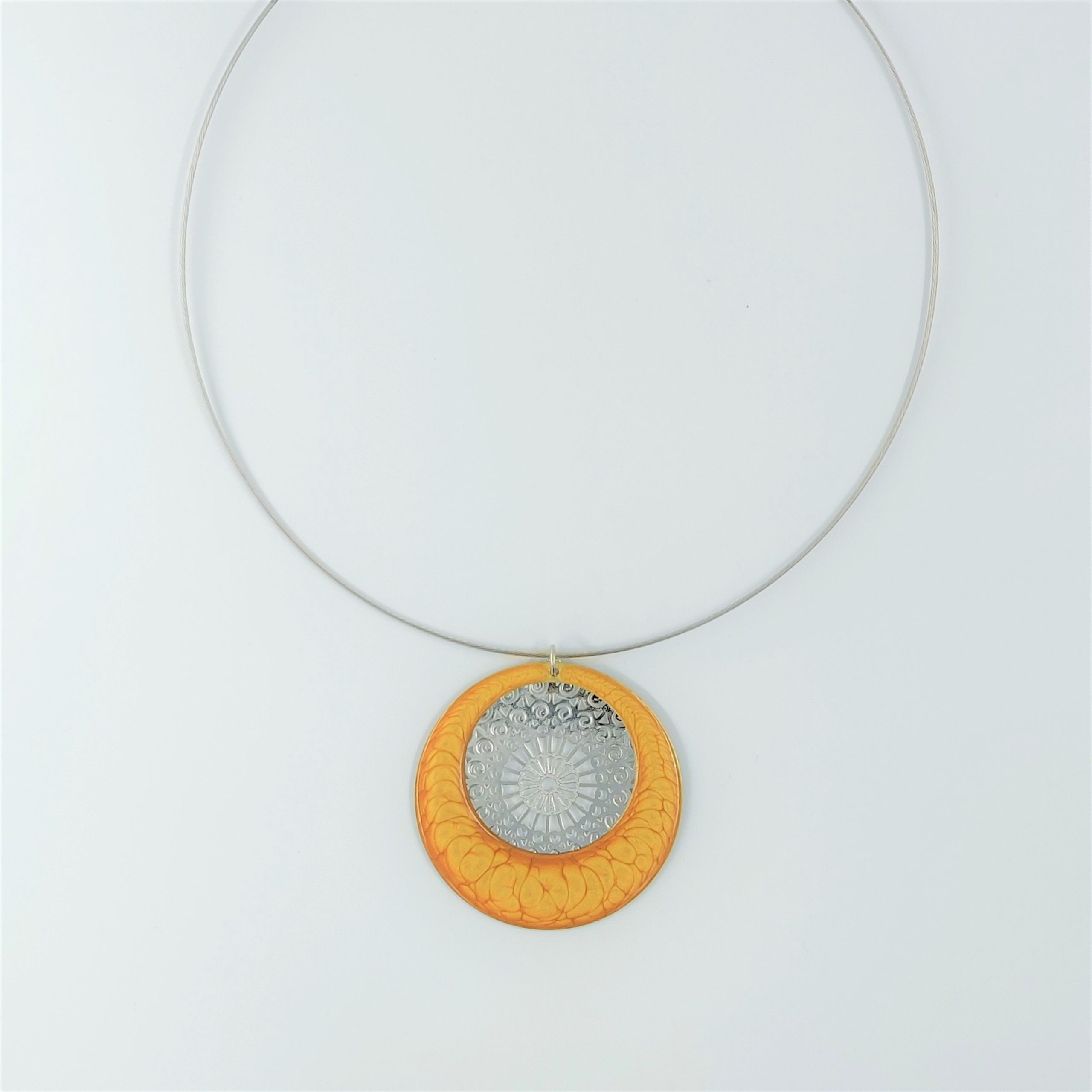 bijou créateur montpellier collier aphrodite jaune fond argenté