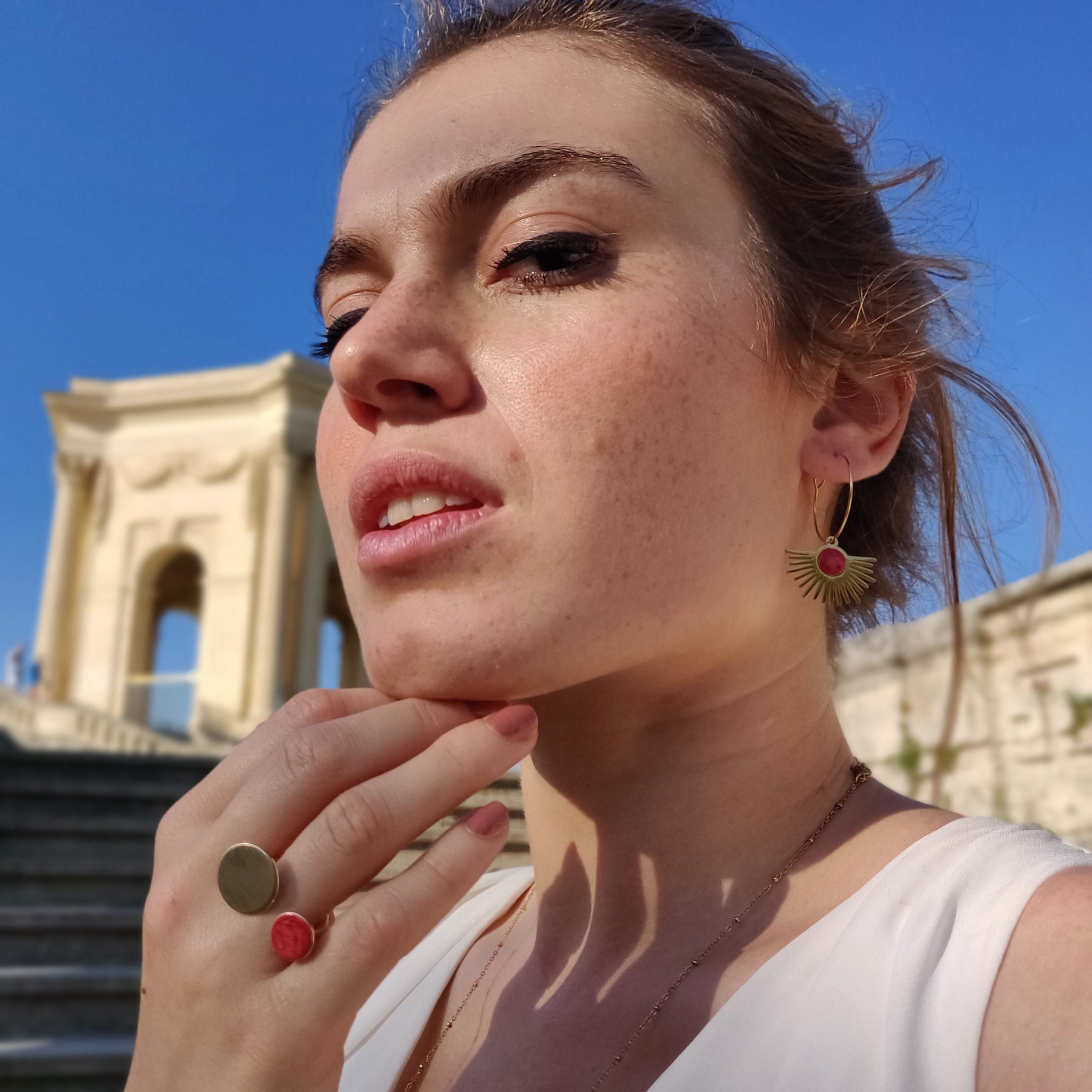 bijou artisan montpellier bague psyché corail mannequin 1