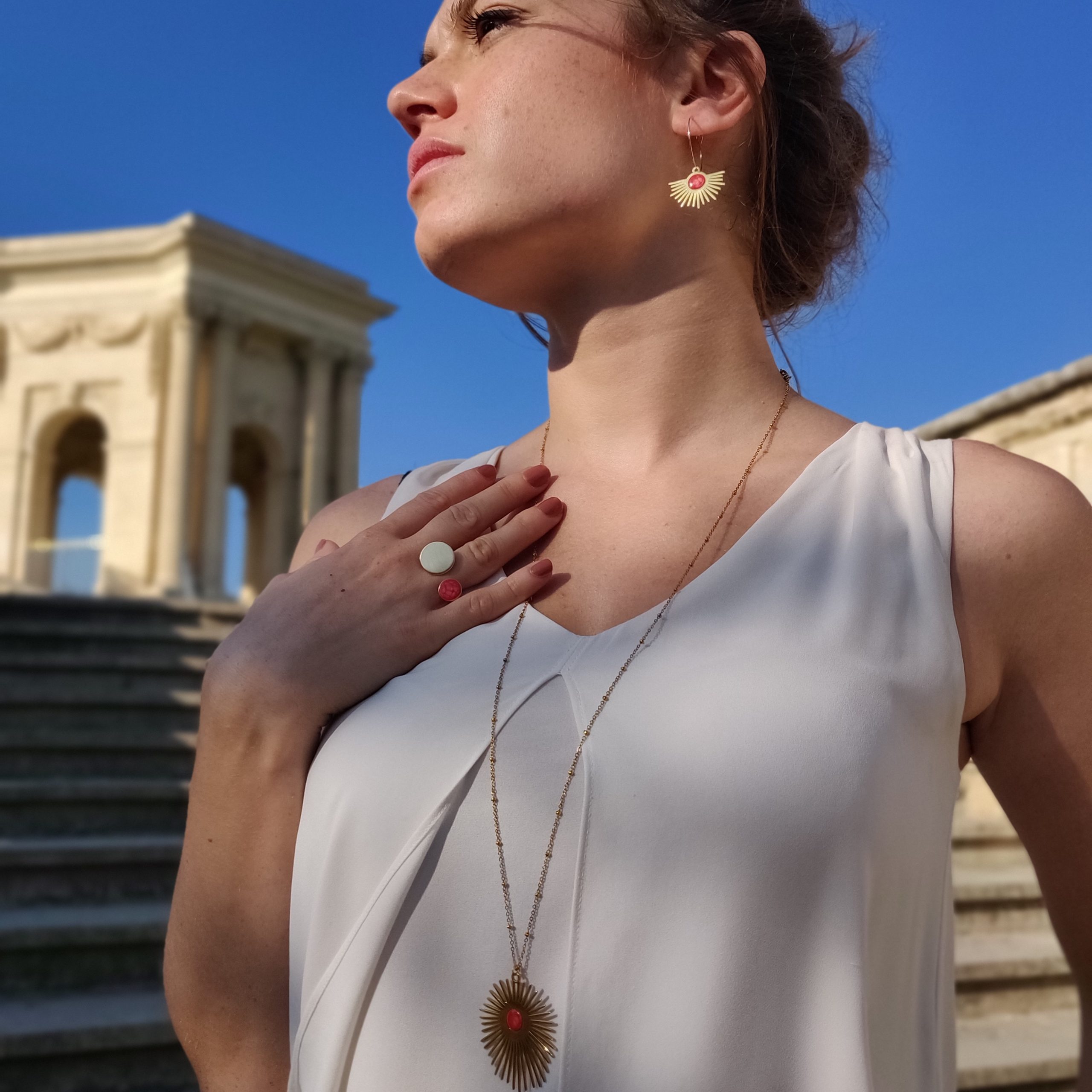 bijou artisan montpellier bague psyché corail mannequin 2