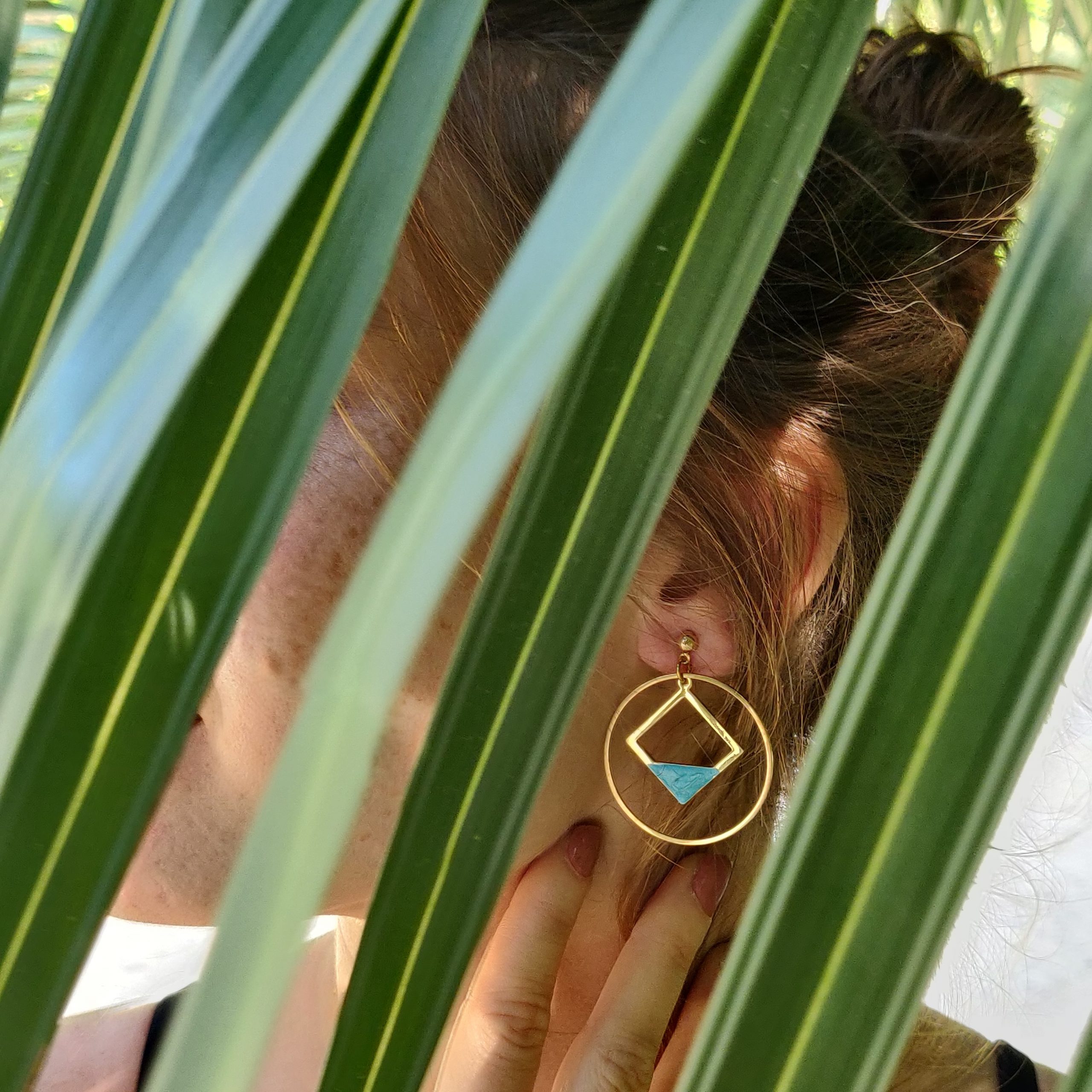 bijou artisan montpellier boucles d'oreilles atlas turquoises mannequin 2