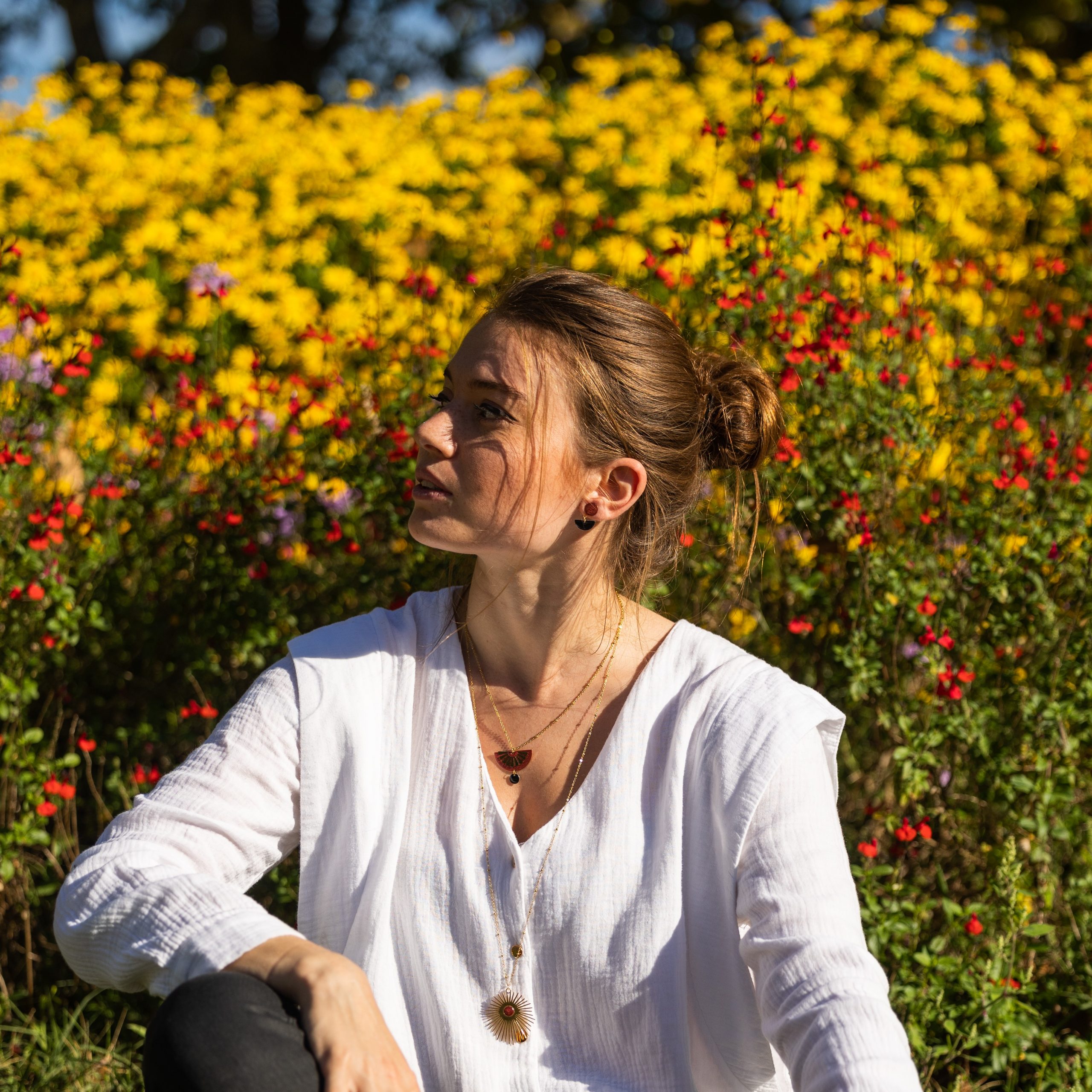 bijou artisan montpellier boucles d'oreilles luna briques mannequin2