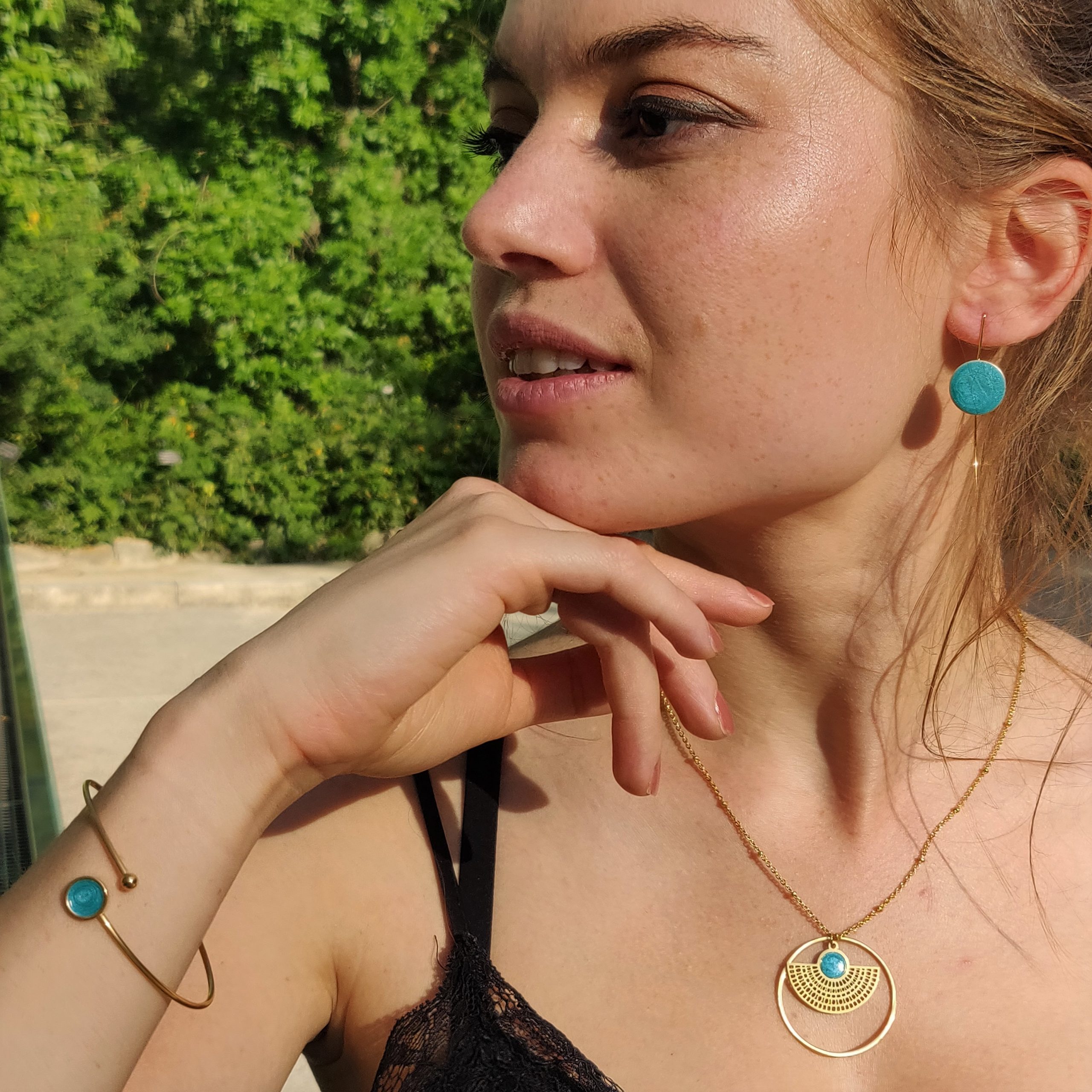 bijou artisan montpellier bracelet athéna turquoise mannequin2