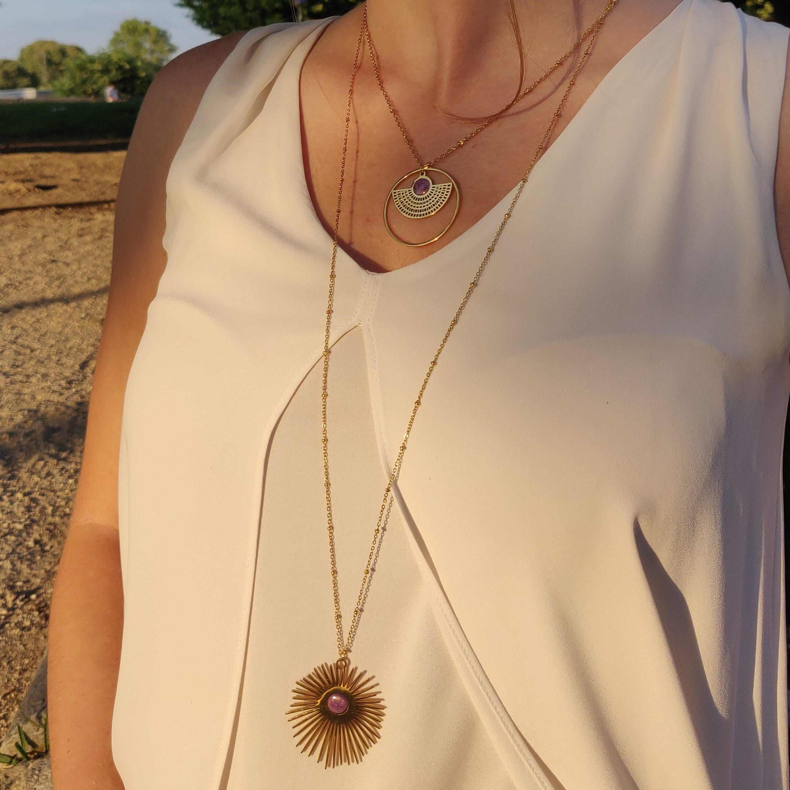 bijou artisan montpellier pendentif hélios violet mannequin1