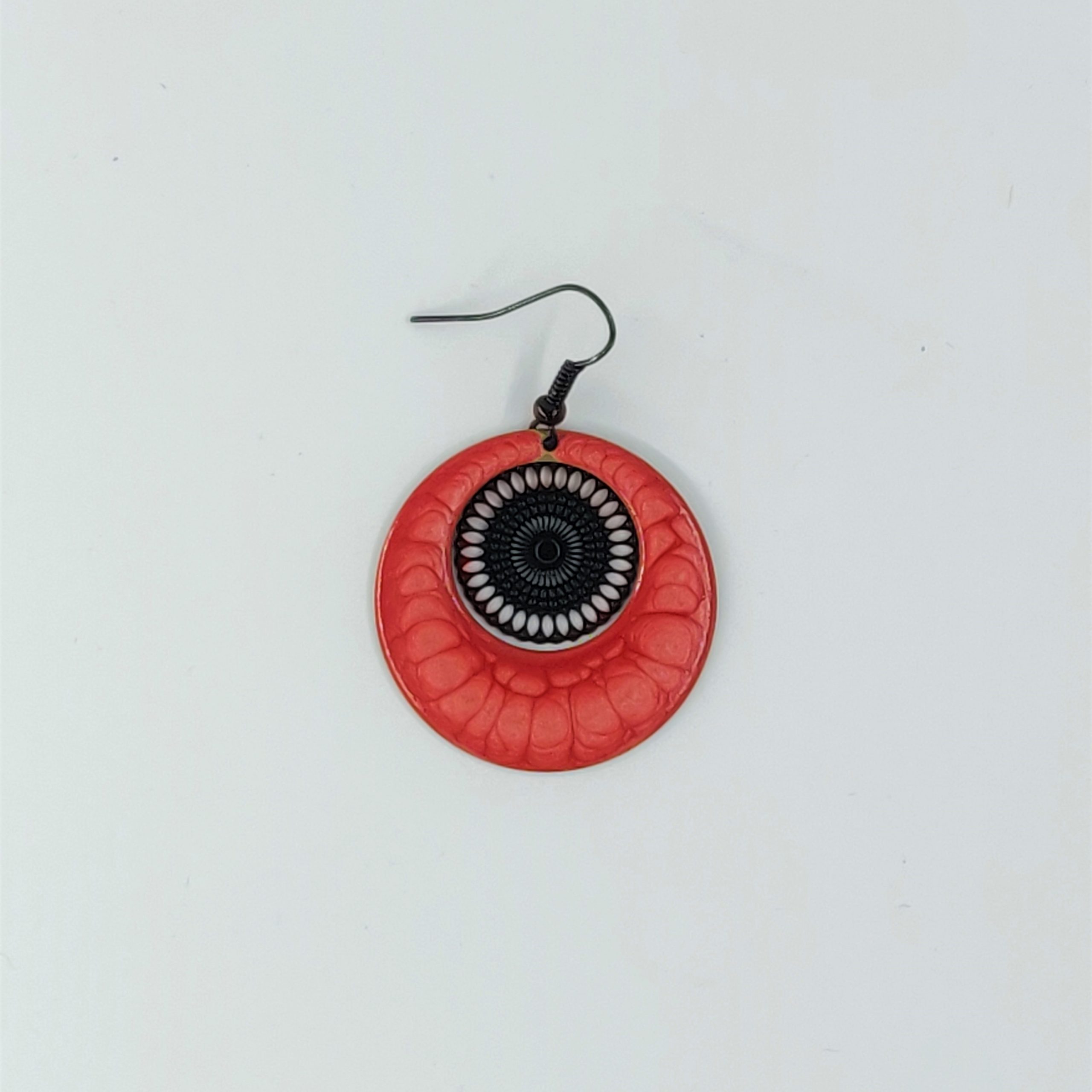 bijou créateur montpellier boucles d'oreilles aphrodite corails fond noir