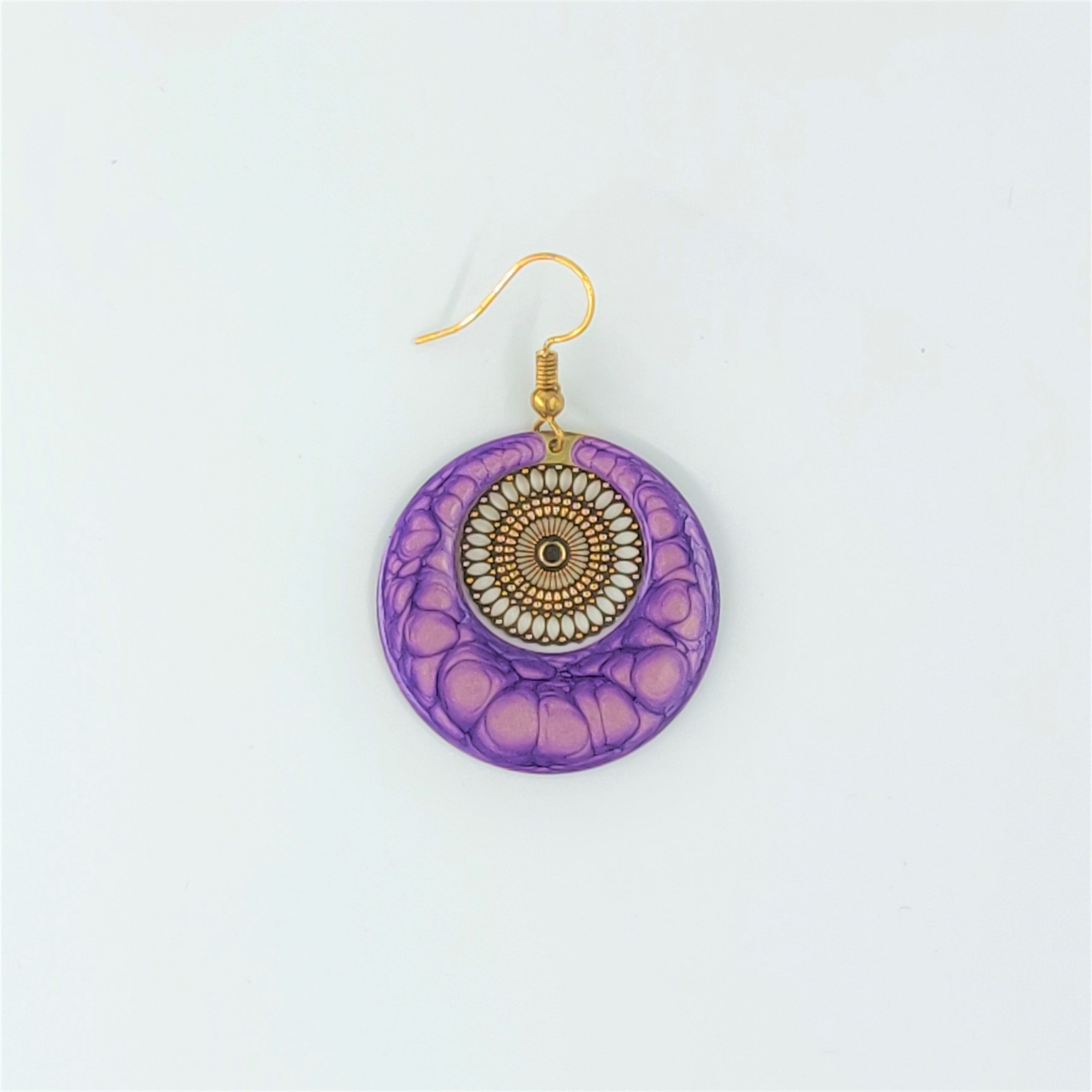 bijou créateur montpellier boucles d'oreilles aphrodite violettes fond doré