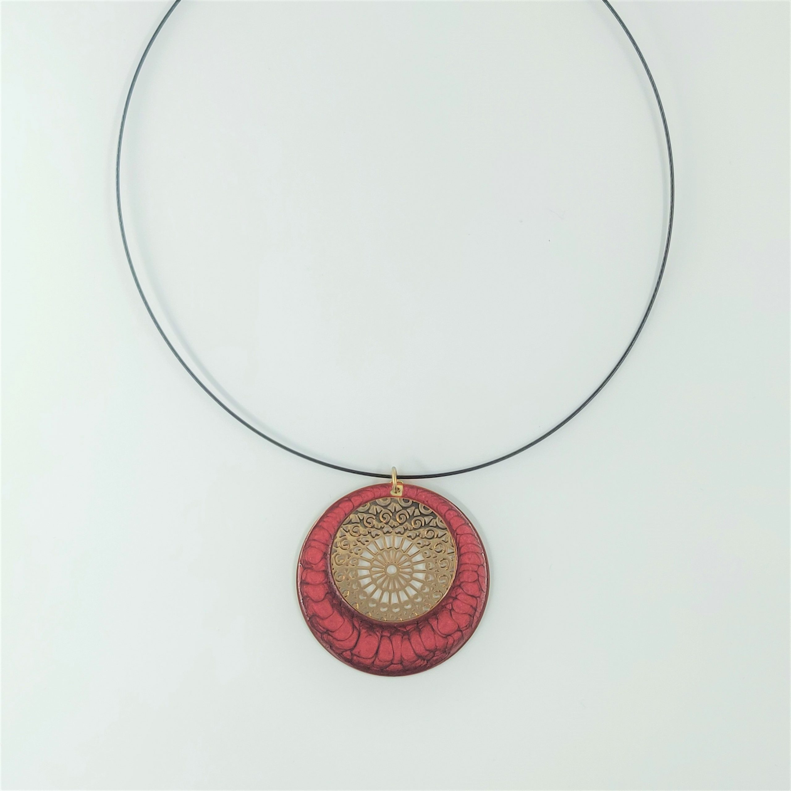 bijou créateur montpellier collier aphrodite brique fond doré