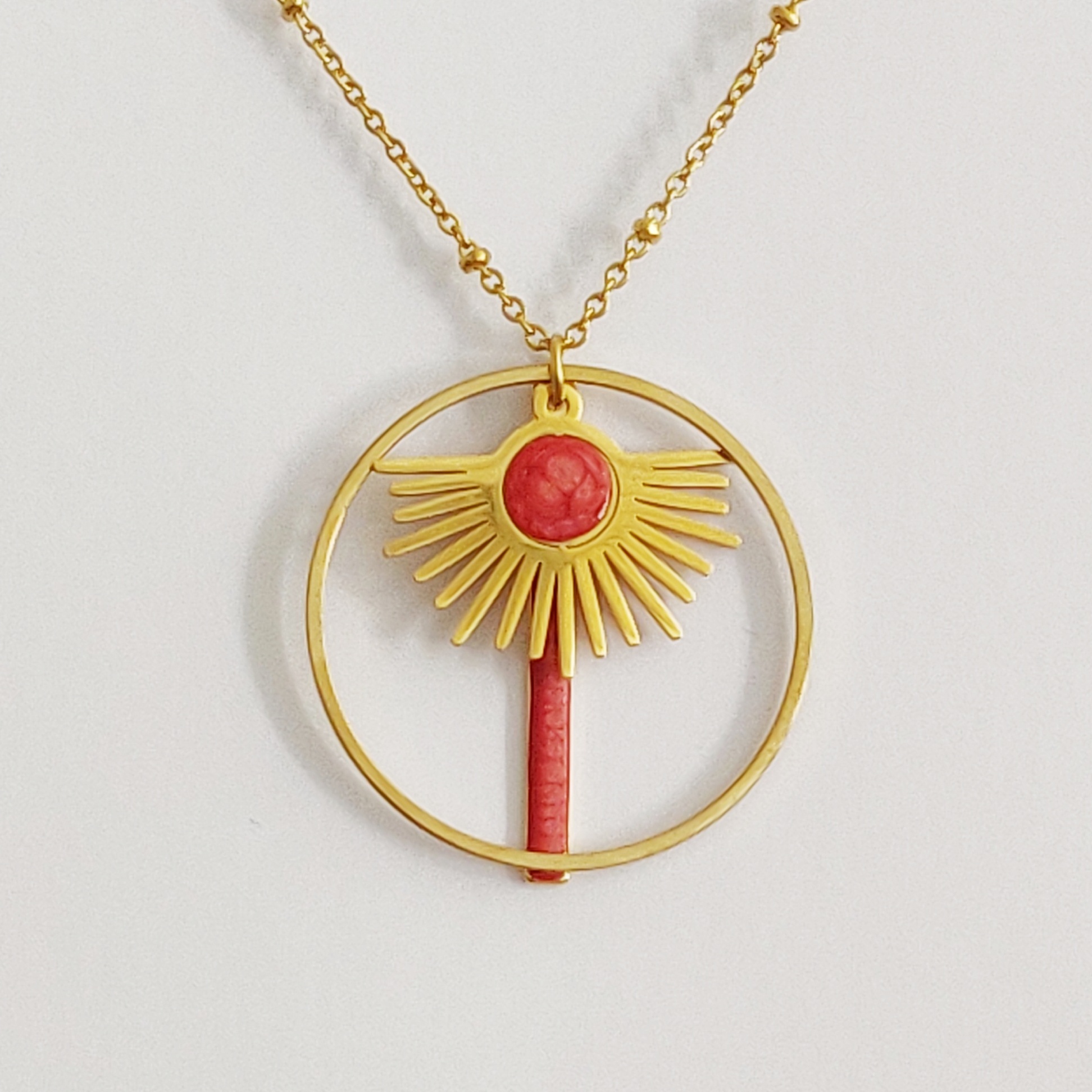 bijou créateur montpellier pendentif isis corail